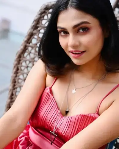 Call Girls Service in Rajura